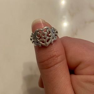 James Avery Scrolled Flower Ring (Retired)